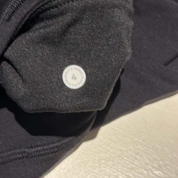 Lululemon Black Jogger with Pockets - Picture 3 of 4